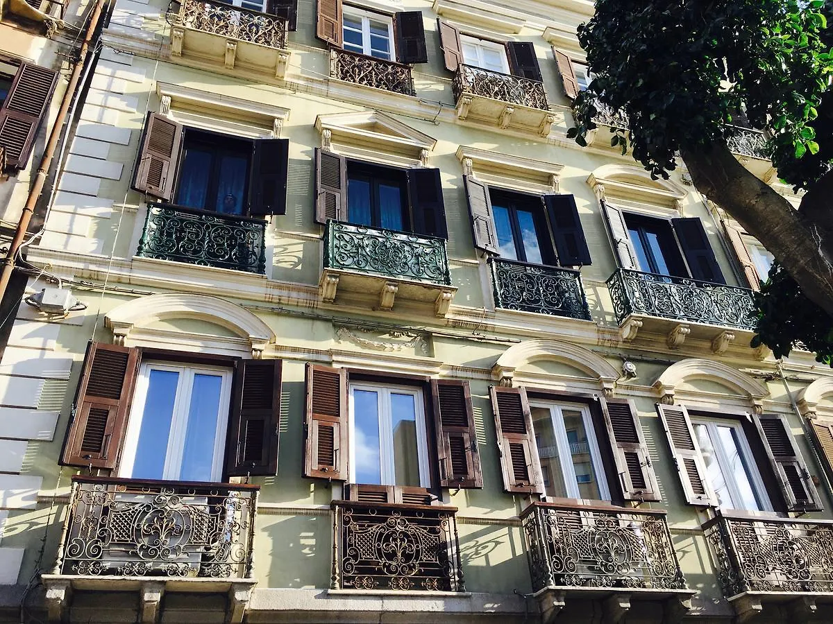 Luxuryenne Hotel Cagliari 0*,