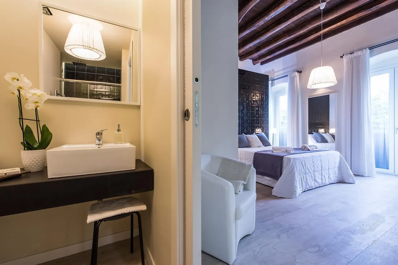 Luxuryenne Hotel Cagliari 0*,